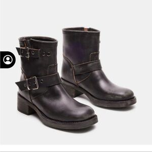 Steve Madden Rampant Brown Distressed Boots